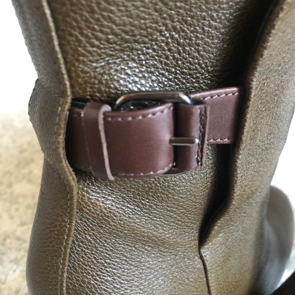 Balenciaga Textured Leather Ankle Boots - Size 40 - Picture 5 of 10